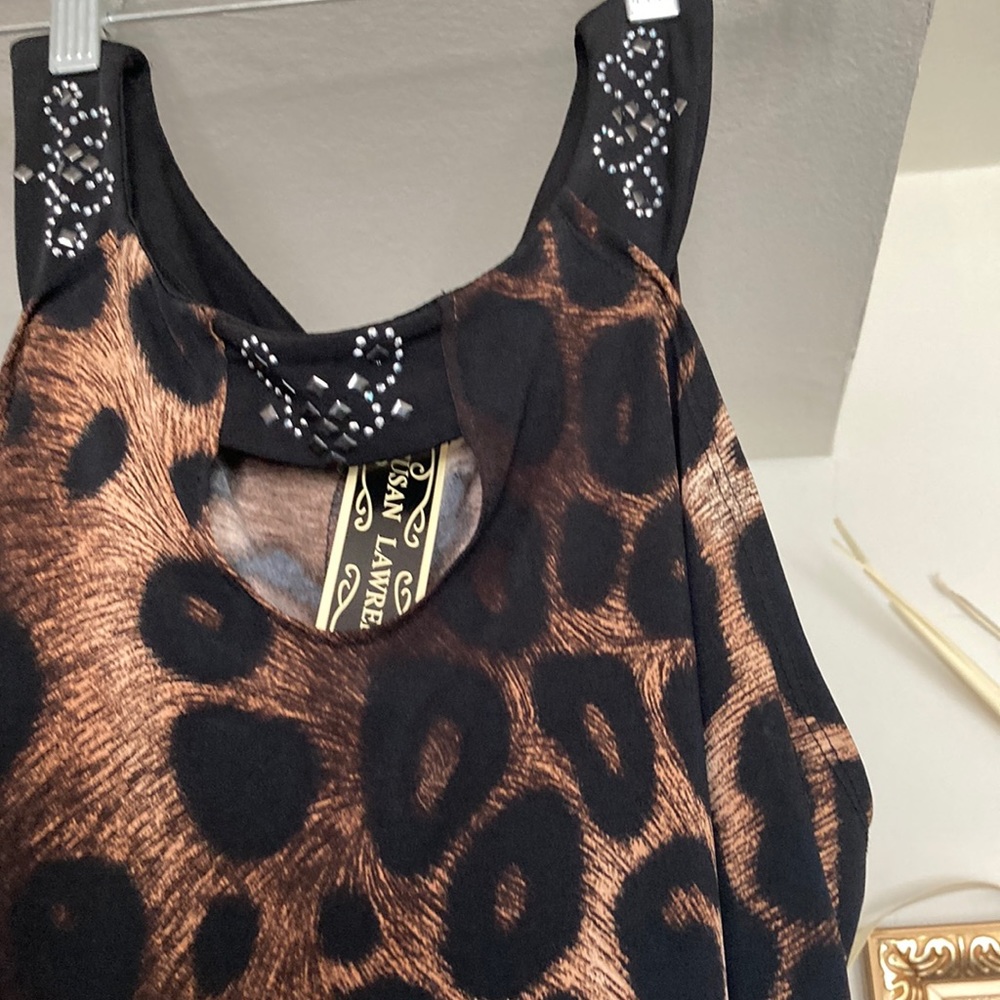 Women’s animal print sleeveless dress blouse